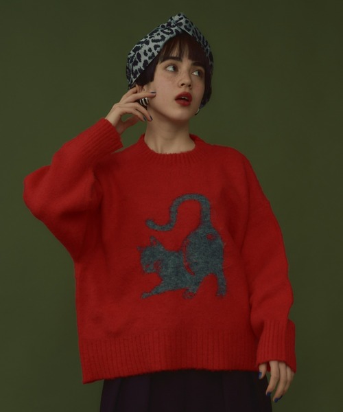 manana suerte（マニャーナスエルテ）の「CATモチーフボリュームスリーブニット（ニット/セーター・レディース・ブラック/レッド/オフホワイト・FREE）」の3枚目の写真