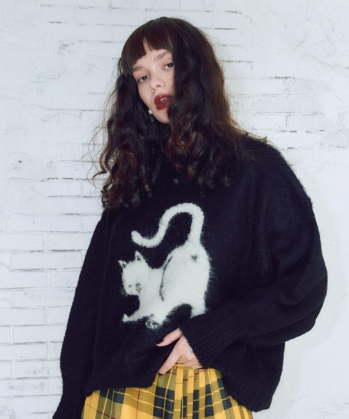 manana suerte（マニャーナスエルテ）の「CATモチーフボリュームスリーブニット（ニット/セーター・レディース・ブラック/レッド/オフホワイト・FREE）」の22枚目の写真