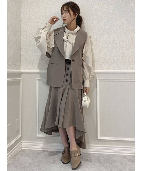 dazzlin（ダズリン）の「サイドリボンシングルジレ（ベスト・レディース・ブラック/モカ・FREE）」の14枚目の写真