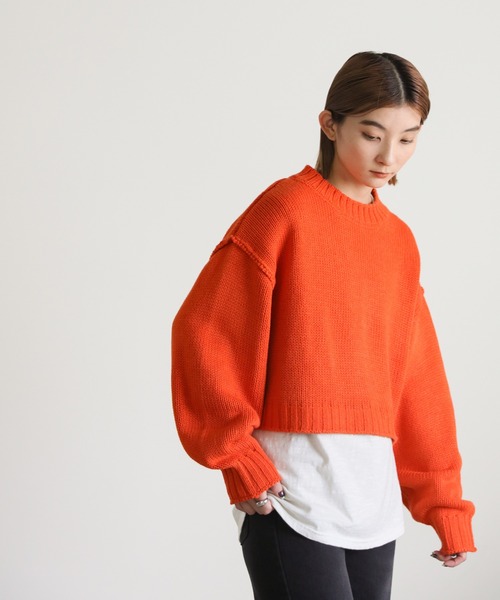 select MOCA(セレクトモカ)の「クルーネックリンキングデザインショートニット(ニット/セーター・レディース・ブルー/ピンク/グリーン/オレンジ・FREE)」の10枚目の写真