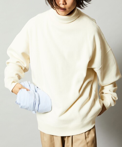 FREAK'S STORE(フリークスストア)の「WEB限定 12oz ヘビーウェイト ビッグシルエット タートルネックスウェット/プルオーバー(スウェット・メンズ・ブラック/アッシュグレー/ナチュラル/グレイッシュベージュ/ダークグリーン/ネイビー・SMALL/MEDIUM/LARGE)」の4枚目の写真