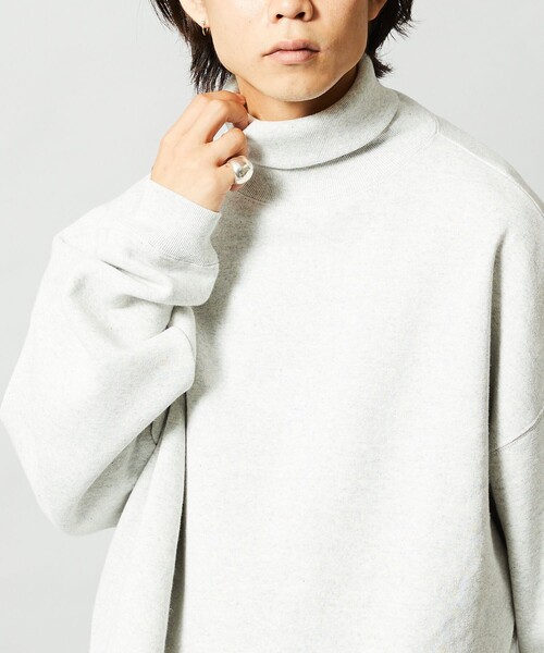 FREAK'S STORE(フリークスストア)の「WEB限定 12oz ヘビーウェイト ビッグシルエット タートルネックスウェット/プルオーバー(スウェット・メンズ・ブラック/アッシュグレー/ナチュラル/グレイッシュベージュ/ダークグリーン/ネイビー・SMALL/MEDIUM/LARGE)」の18枚目の写真