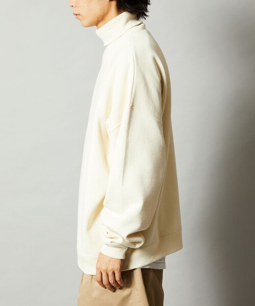 FREAK'S STORE(フリークスストア)の「WEB限定 12oz ヘビーウェイト ビッグシルエット タートルネックスウェット/プルオーバー(スウェット・メンズ・ブラック/アッシュグレー/ナチュラル/グレイッシュベージュ/ダークグリーン/ネイビー・SMALL/MEDIUM/LARGE)」の8枚目の写真