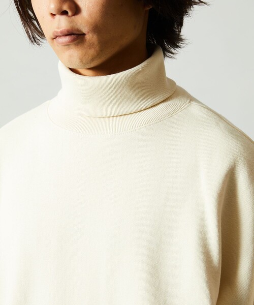 FREAK'S STORE(フリークスストア)の「WEB限定 12oz ヘビーウェイト ビッグシルエット タートルネックスウェット/プルオーバー(スウェット・メンズ・ブラック/アッシュグレー/ナチュラル/グレイッシュベージュ/ダークグリーン/ネイビー・SMALL/MEDIUM/LARGE)」の10枚目の写真