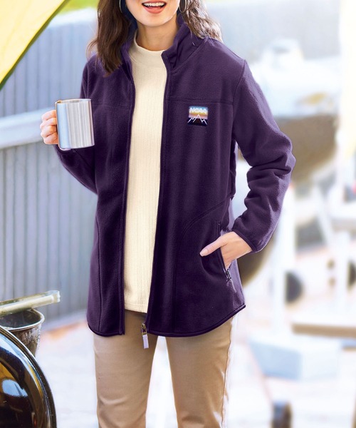 BELLUNA PLUS(ベルーナ)の「NCAA 裏起毛ワッフルプルオーバー(Tシャツ/カットソー・レディース・アイボリー/ネイビー/ライム・LARGE/X-LARGE/MEDIUM)」の5枚目の写真