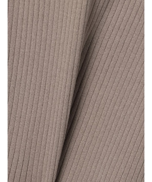 Perfect Suit FActory（パーフェクトスーツファクトリー）の「パールボタンつきリブニット（ニット/セーター・レディース・グリーン/ベージュ/ブルー・L/M/S）」の4枚目の写真