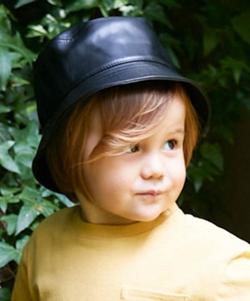 petit main(プティマイン)の「フェイクレザーバケットハット(ハット・キッズ・アイボリー/ブラック・52cm/54cm/50cm)」の1枚目の写真