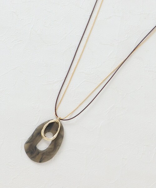SHOO・LA・RUE(シューラルー)の「◆マッドパーツネックレス(ネックレス・レディース・ダークブラウン/ベージュ/グレー・00)」の1枚目の写真