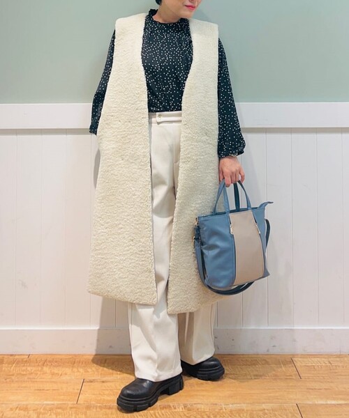 SHOO・LA・RUE(シューラルー)の「◆さりげないフリルが女性らしい!【S-3L】プチハイネック ブラウス(シャツ/ブラウス・レディース・ベージュ系その他6/ホワイト系5/ブラック系2・01/02/03/04/05)」の10枚目の写真