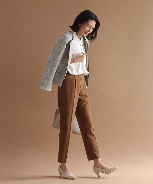 SHOO・LA・RUE(シューラルー)の「◆さりげないフリルが女性らしい!【S-3L】プチハイネック ブラウス(シャツ/ブラウス・レディース・ベージュ系その他6/ホワイト系5/ブラック系2・01/02/03/04/05)」の13枚目の写真