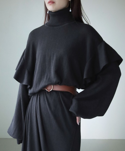 cheriella（シェリエラ）の「【cheriella】【WEB限定】ベルト付きマルチ丈肩フリルニットワンピース/着丈調整自由（ワンピース・レディース・モカ/ブラック/カーキ・M）」の14枚目の写真