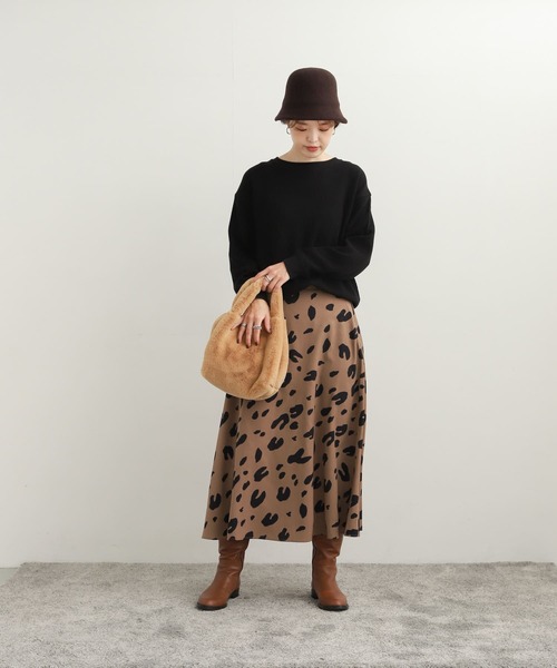 URBAN RESEARCH DOORS（アーバンリサーチドアーズ）の「BIGレオパードフレアスカート（スカート・レディース・キャメル/ネイビー・MEDIUM）」の11枚目の写真