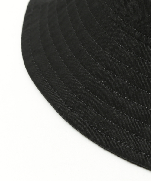 UNIVERSAL OVERALL(ユニバーサルオーバーオール)の「【UNIVERSAL OVERALL/ユニバーサルオーバーオール】TCツイルワンポイント バケットハット(ハット・メンズ・ブラック/ベージュ/グレー/カーキ・フリー)」の8枚目の写真