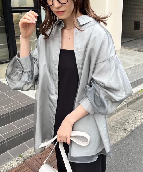 one after another NICE CLAUP(ワンアフターアナザーナイスクラップ)の「オーガンジーロングシャツ(シャツ/ブラウス・レディース・ホワイト/グレー/ホワイト系その他/ピンクベージュ・FREE)」の4枚目の写真