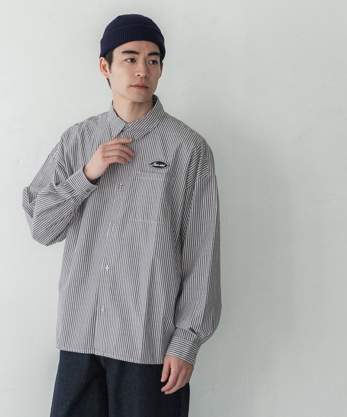 coca（coca）（コカ）の「メンズワッペンストライプシャツ（シャツ/ブラウス・メンズ・ブラック/ブルー・M/L/XL）」の3枚目の写真