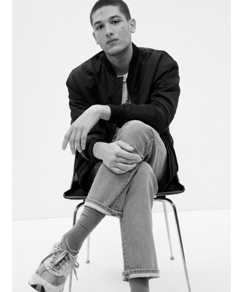 GAP(ギャップ)の「ウォッシュウェル ストレートデニム(デニムパンツ・メンズ・ライトインディゴブルー・28/30/31/32/33/32/32/30/30/30/34/32/29/30/36/32/32/32/31/30)」の6枚目の写真