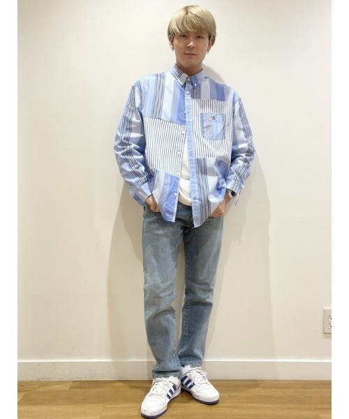 GAP(ギャップ)の「ウォッシュウェル ストレートデニム(デニムパンツ・メンズ・ライトインディゴブルー・28/30/31/32/33/32/32/30/30/30/34/32/29/30/36/32/32/32/31/30)」の3枚目の写真