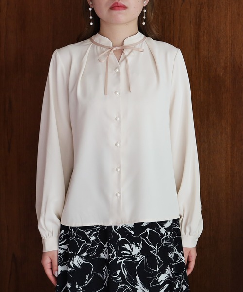 ASTORIA ODIER（アストリアオディール）の「グログランリボン配色ブラウス（シャツ/ブラウス・レディース・ラベンダー/ミント/ピンクベージュ/ホワイト/ベージュ・SMALL/MEDIUM）」の17枚目の写真