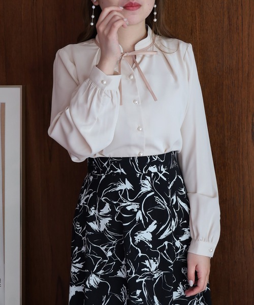 ASTORIA ODIER（アストリアオディール）の「グログランリボン配色ブラウス（シャツ/ブラウス・レディース・ラベンダー/ミント/ピンクベージュ/ホワイト/ベージュ・SMALL/MEDIUM）」の6枚目の写真