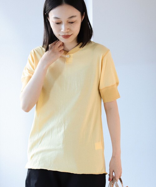 BEAMS BOY(ビームスボーイ)の「BEAMS BOY / バックディテール 1B ヘンリーネック Tシャツ(Tシャツ/カットソー・レディース・チャコールグレー/クリーム/ナチュラル/レッド系その他2/ミント/ブルー系その他・ONE SIZE)」の3枚目の写真