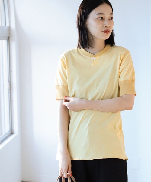 BEAMS BOY(ビームスボーイ)の「BEAMS BOY / バックディテール 1B ヘンリーネック Tシャツ(Tシャツ/カットソー・レディース・チャコールグレー/クリーム/ナチュラル/レッド系その他2/ミント/ブルー系その他・ONE SIZE)」の16枚目の写真