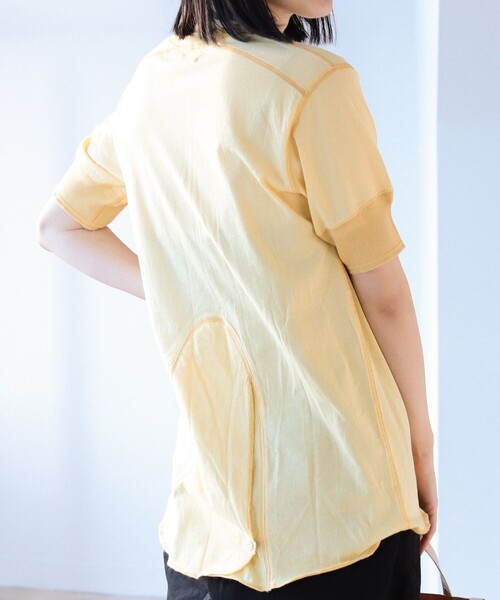 BEAMS BOY(ビームスボーイ)の「BEAMS BOY / バックディテール 1B ヘンリーネック Tシャツ(Tシャツ/カットソー・レディース・チャコールグレー/クリーム/ナチュラル/レッド系その他2/ミント/ブルー系その他・ONE SIZE)」の19枚目の写真