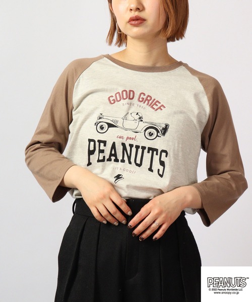 PEANUTS(ピーナッツ)の「PEANUTS スヌーピー ラグラン7分袖 Tシャツ(Tシャツ/カットソー・レディース・ホワイト系その他2/ブラック/ブラック系その他/ホワイト系その他/オフホワイト/ベージュ系その他2/ベージュ系その他/ネイビー/杢グレー/オートミール/ラベンダー/カーキ・L/M/LL)」の9枚目の写真