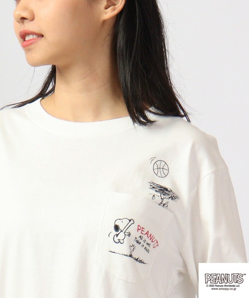 PEANUTS(ピーナッツ)の「PEANUTS スヌーピー ラグラン7分袖 Tシャツ(Tシャツ/カットソー・レディース・ホワイト系その他2/ブラック/ブラック系その他/ホワイト系その他/オフホワイト/ベージュ系その他2/ベージュ系その他/ネイビー/杢グレー/オートミール/ラベンダー/カーキ・L/M/LL)」の5枚目の写真