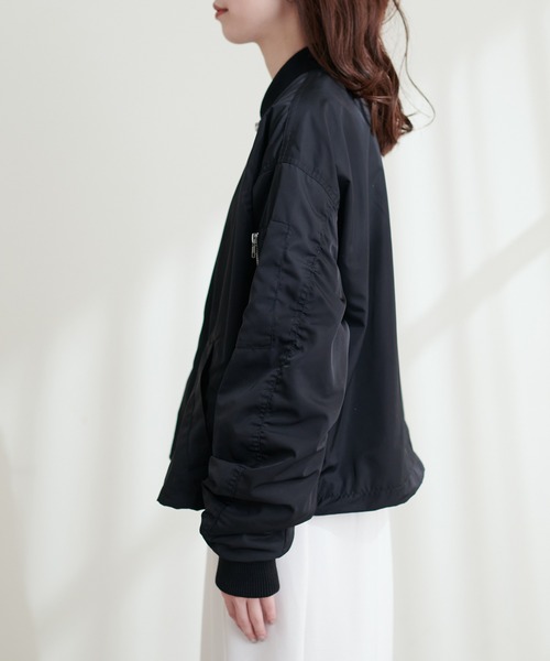 natural couture（ナチュラルクチュール）の「ショートMA-1（ブルゾン・レディース・ブラック/カーキ/アイボリー・FREE）」の8枚目の写真