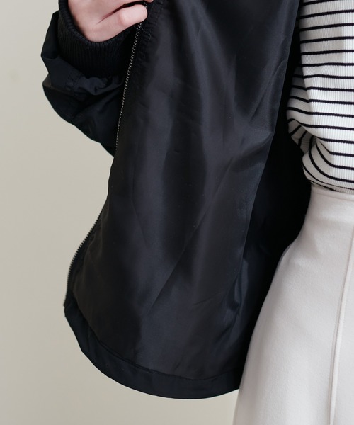 natural couture（ナチュラルクチュール）の「ショートMA-1（ブルゾン・レディース・ブラック/カーキ/アイボリー・FREE）」の9枚目の写真