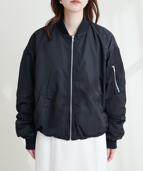 natural couture（ナチュラルクチュール）の「ショートMA-1（ブルゾン・レディース・ブラック/カーキ/アイボリー・FREE）」の6枚目の写真