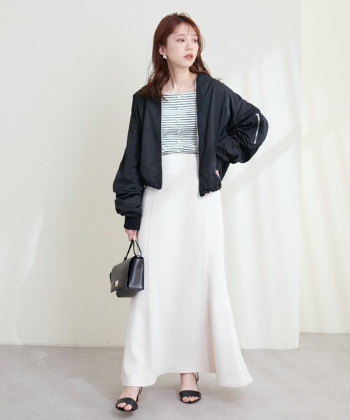 natural couture（ナチュラルクチュール）の「ショートMA-1（ブルゾン・レディース・ブラック/カーキ/アイボリー・FREE）」の4枚目の写真