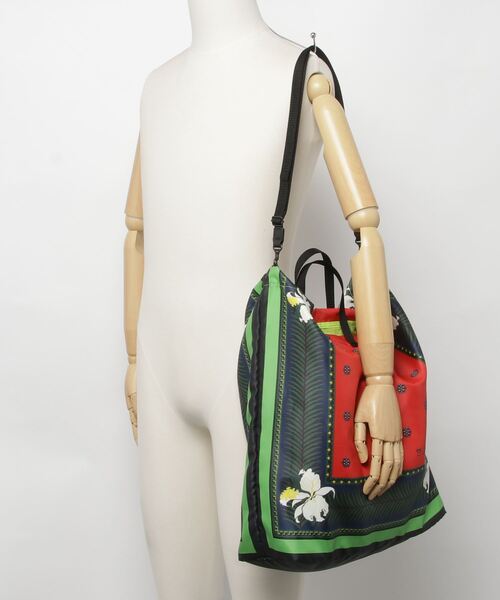 TOGA VIRILIS(トーガ ビリリース)の「Print tote bag(トートバッグ・メンズ・レッド/ネイビー・FREE)」の13枚目の写真