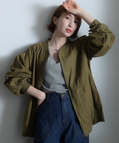 ElegChic(エレグシック)の「パフスリーブ ロング丈MA-1(MA-1・レディース・ブラック/ベージュ/ライトカーキ・M/XL/4L)」の7枚目の写真