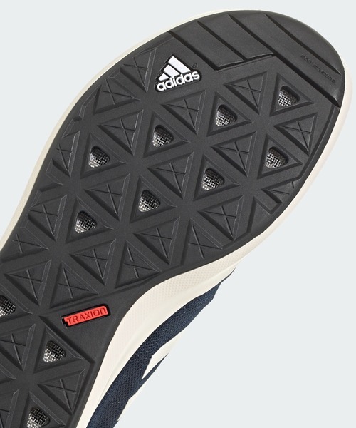 adidas(アディダス)の「テレックス ボート HEAT. RDY ウォーター / Terrex Boat HEAT. RDY Water / アディダス adidas(スニーカー・メンズ・ブルー/ブラック・24.5cm/25.0cm/25.5cm/26.0cm/26.5cm/27.0cm/27.5cm/28.0cm/28.5cm/29.0cm)」の5枚目の写真