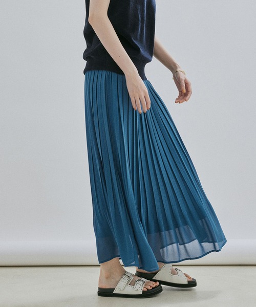 SALON adam et rope'(サロン アダム エ ロペ)の「【WEB限定】【手洗い可能】シフォンシアープリーツスカート(スカート・レディース・ライトグレー/カーキ/ブルー系その他3・FREE)」の3枚目の写真