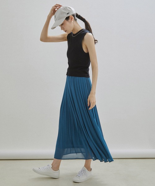 SALON adam et rope'(サロン アダム エ ロペ)の「【WEB限定】【手洗い可能】シフォンシアープリーツスカート(スカート・レディース・ライトグレー/カーキ/ブルー系その他3・FREE)」の15枚目の写真