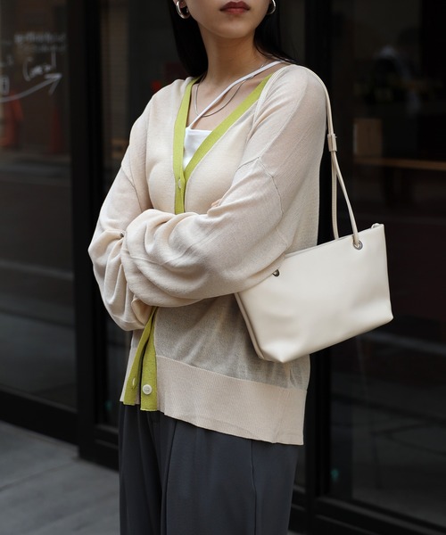 COMMRE（コムル）の「シアーVネックニットカーディガン（カーディガン/ボレロ・レディース・ベージュ/ライム/オレンジ/チャコールグレー・FREE）」の9枚目の写真