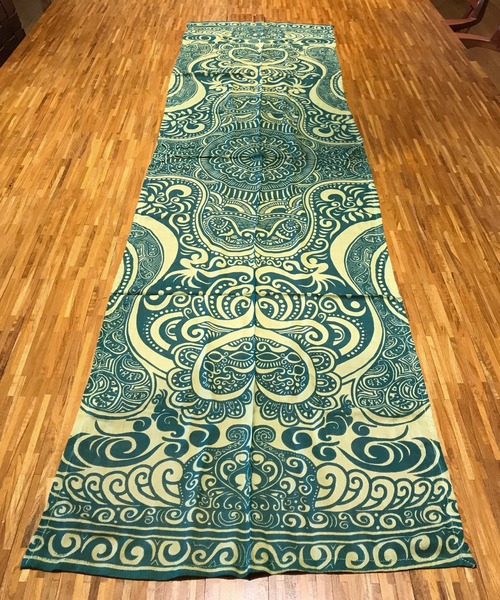 チャイハネ（チャイハネ）の「【チャイハネ】トライバルストール（ストール/ショール・レディース・ブラック/アイボリー/ホワイト/カーキ/オレンジ/ピンク/レッド/イエロー/ブルー/グリーン/パープル/ネイビー/ブラウン/オレンジ系その他/ライトブルー・FREE）」の6枚目の写真