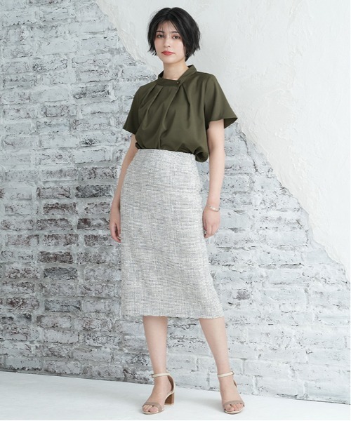 TRUDEA(トルディア)の「アシメネック半袖ブラウス(シャツ/ブラウス・レディース・ベージュ/ホワイト/カーキ/スモークピンク/オレンジ/グリーン/ブラウン・MEDIUM)」の13枚目の写真