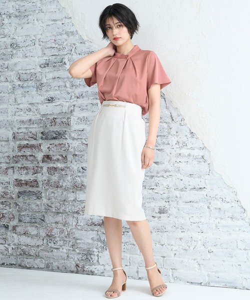 TRUDEA(トルディア)の「アシメネック半袖ブラウス(シャツ/ブラウス・レディース・ベージュ/ホワイト/カーキ/スモークピンク/オレンジ/グリーン/ブラウン・MEDIUM)」の10枚目の写真