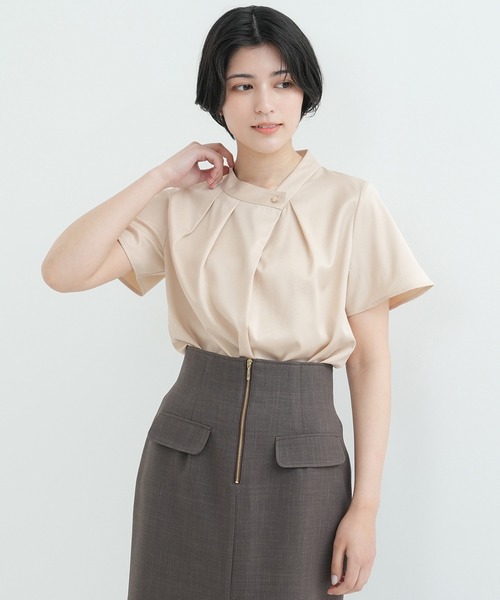 TRUDEA(トルディア)の「アシメネック半袖ブラウス(シャツ/ブラウス・レディース・ベージュ/ホワイト/カーキ/スモークピンク/オレンジ/グリーン/ブラウン・MEDIUM)」の12枚目の写真