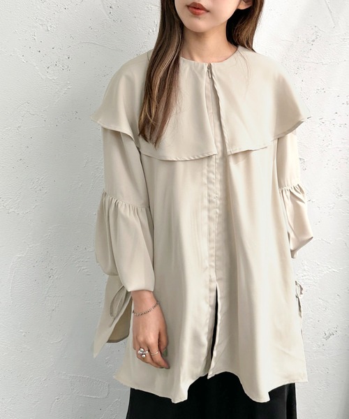 apres jour mignon（アプレジュールミニョン）の「前ジップサイドオープンブラウス【ZOZOTOWN限定アイテム】（シャツ/ブラウス・レディース・オフホワイト/ブラック/グレイッシュベージュ・フリー/X-LARGE）」の3枚目の写真