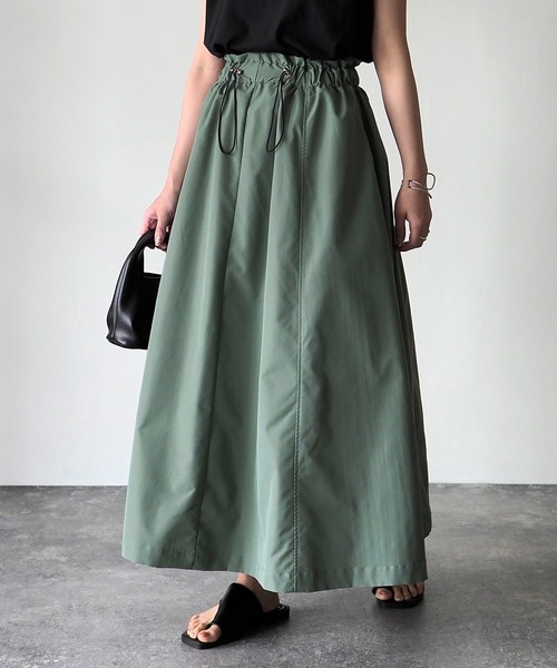 Riberry（リベリー）の「ウエストドロストカーゴフレアスカート（スカート・レディース・ライトグレー/カーキ/ブラック/アイボリー・MEDIUM）」の4枚目の写真