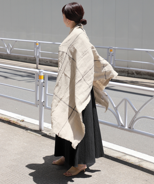 VERMEIL par iena（ヴェルメイユパーイエナ）の「【PLAIDIE/プレディ】STOLE（ナチュラル）（ストール/ショール・レディース・アイボリー・FREE）」の3枚目の写真