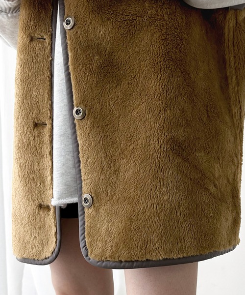 Java(ジャバ)の「《Javaジャバコラボ》シーズンムード高まる。2wayリバーシブルファー×スエード オーバーサイズ ベスト(ベスト・レディース・ベージュ系その他/ブラウン系・SMALL/MEDIUM/X-LARGE/LARGE)」の5枚目の写真