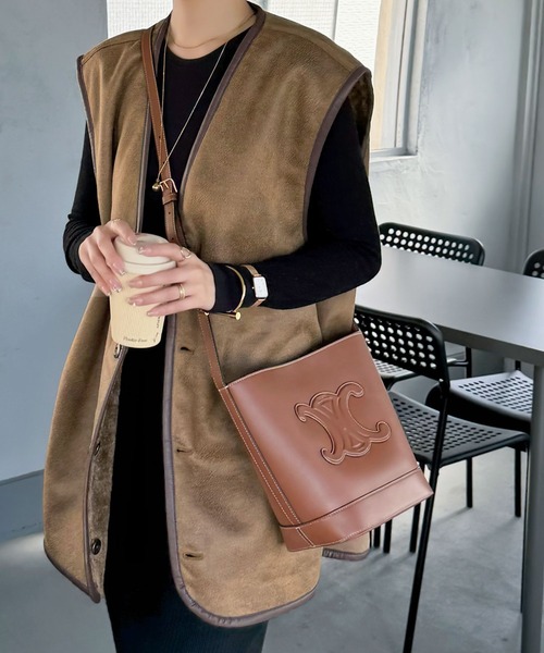 Java(ジャバ)の「《Javaジャバコラボ》シーズンムード高まる。2wayリバーシブルファー×スエード オーバーサイズ ベスト(ベスト・レディース・ベージュ系その他/ブラウン系・SMALL/MEDIUM/X-LARGE/LARGE)」の8枚目の写真