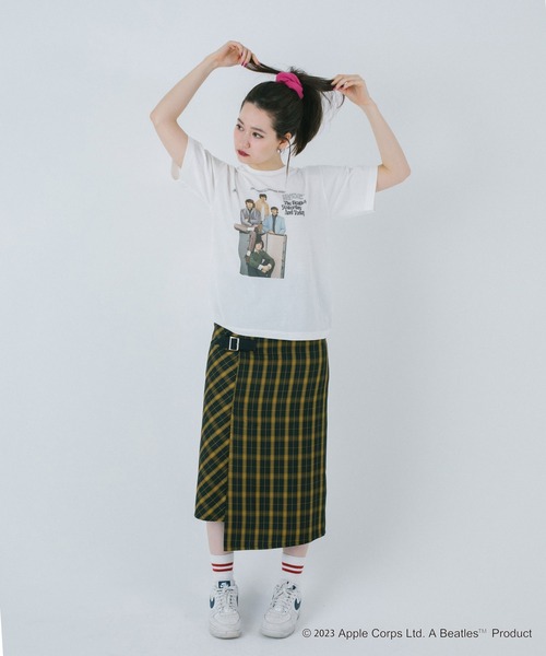 TINA:JOJUN(ティーナジョジュン)の「THE BEATLES Tシャツ TINA:JOJUN(Tシャツ/カットソー・レディース・レッド/ブラック・M)」の9枚目の写真