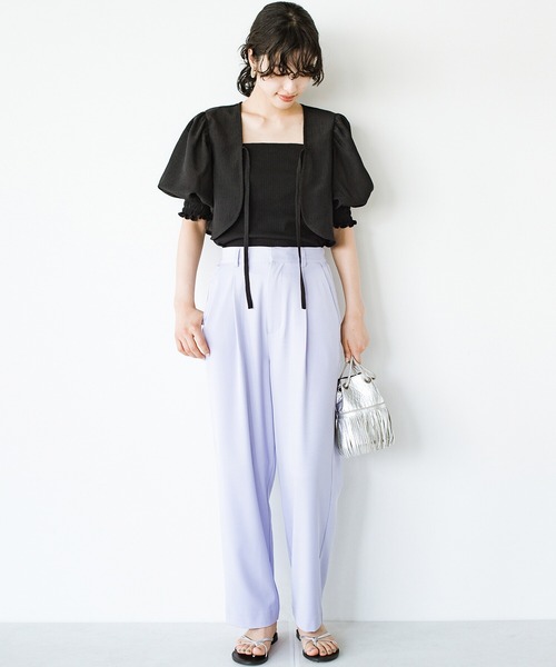 haco!（ハコ）の「軽やかな半袖登場！前後２WAY！着るだけで二の腕カバーとオシャレ完成の万能アームボレロ（カーディガン/ボレロ・レディース・ライトカーキ/ブラック/オフホワイト・SMALL/MEDIUM/LARGE/X-LARGE）」の5枚目の写真