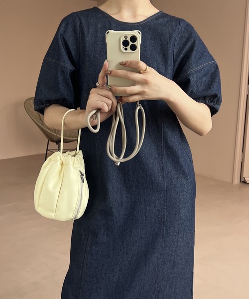 Amiur(エミレ)の「back open denim ops / バックオープンデニムワンピース(ワンピース・レディース・ネイビー/ブラック・S/M)」の8枚目の写真
